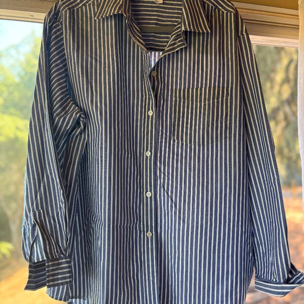 GAP French Blue Stripe Button Down Shirt